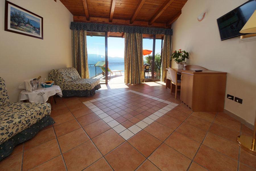 Park Hotel Zanzanu Tignale Pokoj fotografie